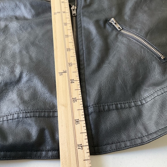 Disney D-Signed Special Edition Descendants Black Moto Faux Leather Girls M - Picture 11 of 13